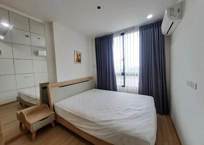 Aparthotel In With Swimming Pool Near Malls And Train *