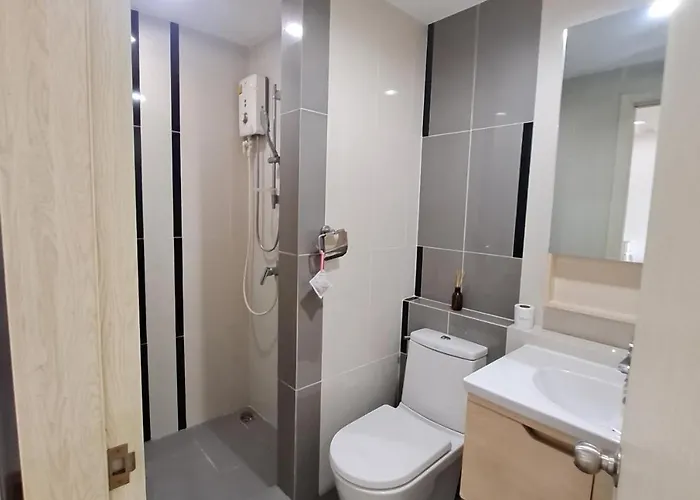 In With Swimming Pool Near Malls And Train Aparthotel Bangkok